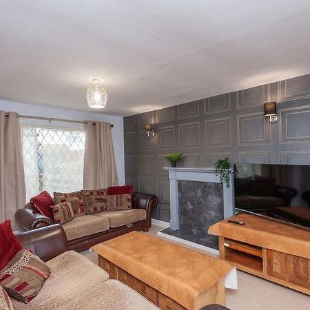 Leed City Centre - Armley Wortley Лийдс Екстериор снимка