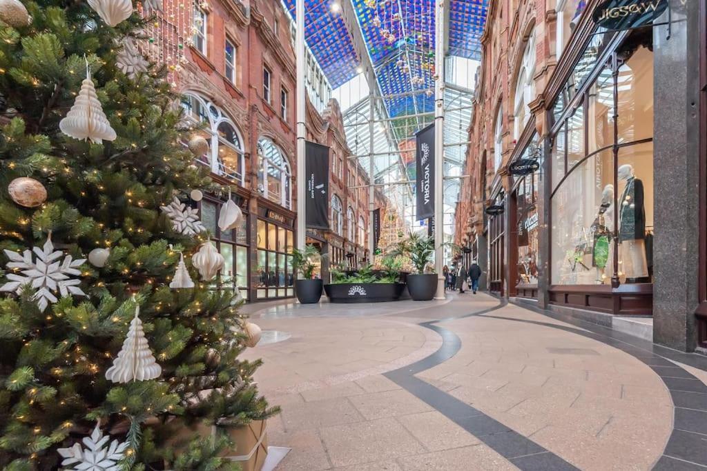 Leed City Centre - Armley Wortley Лийдс Екстериор снимка